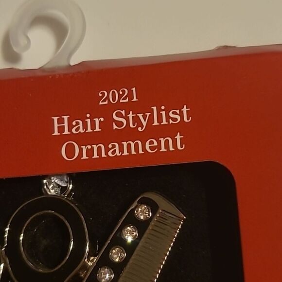 WONDERLAND Silver Hair Stylist Ornament - Picture 4 of 5